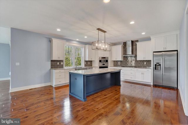 7186 STERLING RD, Harrisburg, PA 17112