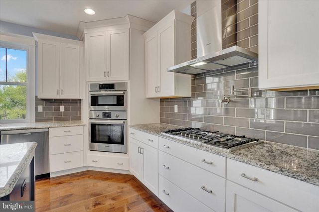 7186 STERLING RD, Harrisburg, PA 17112