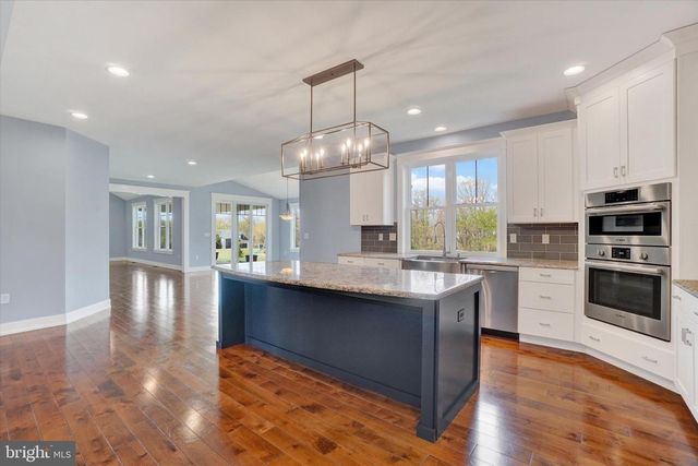 7186 STERLING RD, Harrisburg, PA 17112