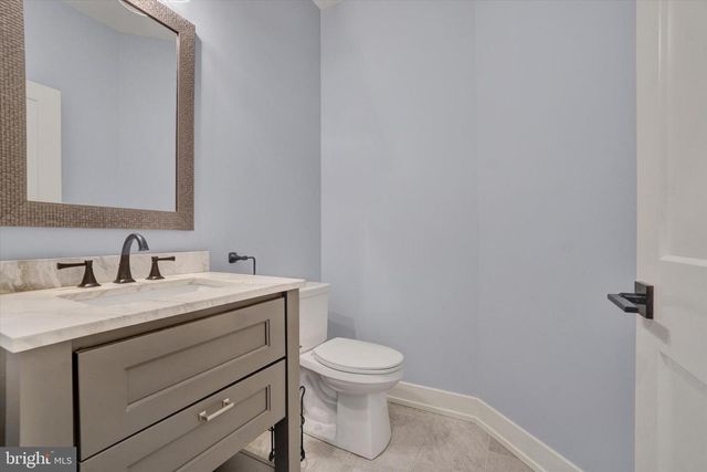 7186 STERLING RD, Harrisburg, PA 17112
