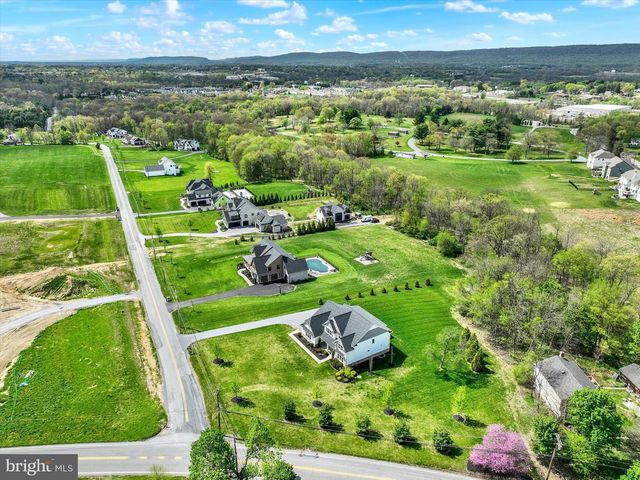 7186 STERLING RD, Harrisburg, PA 17112