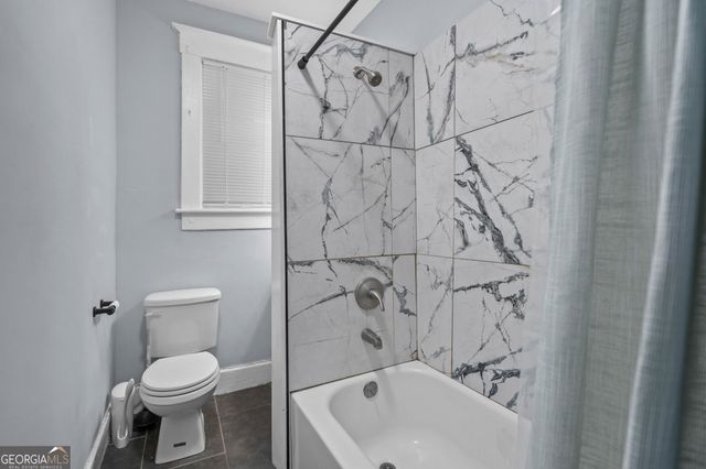 1002 W 52nd Street, Savannah, GA 31405
