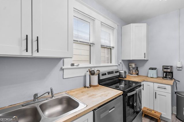 1002 W 52nd Street, Savannah, GA 31405