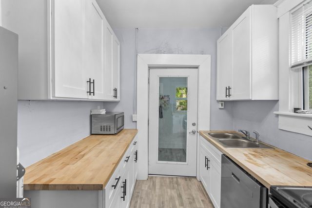 1002 W 52nd Street, Savannah, GA 31405