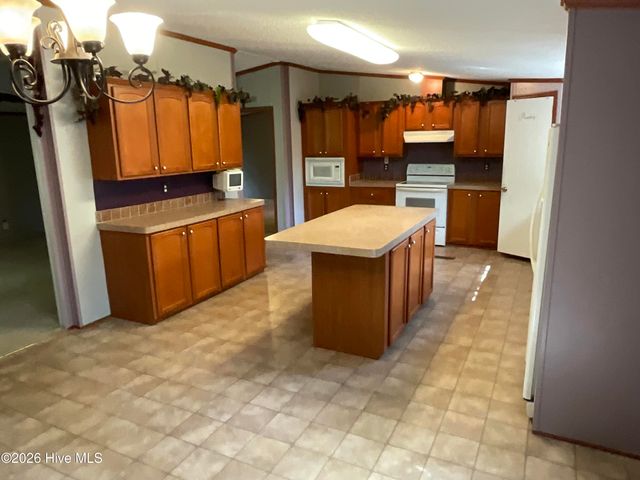 1220 Saint Johns Church Road, Hampstead, NC 28443