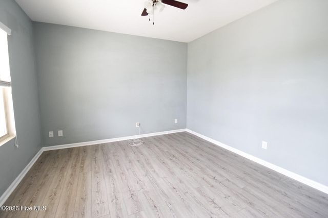 305 William Sharp Way, Jacksonville, NC 28546