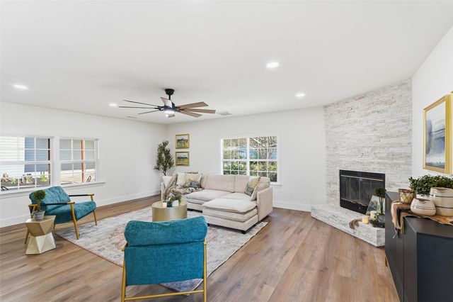 9938 John Flowers Road, Wills Point, TX 75169