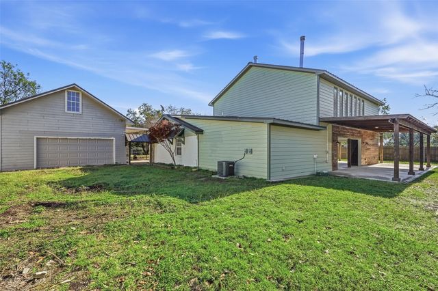 9938 John Flowers Road, Wills Point, TX 75169