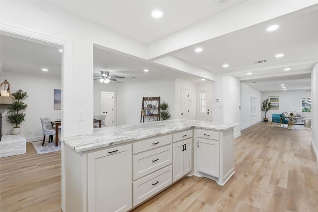 9938 John Flowers Road, Wills Point, TX 75169