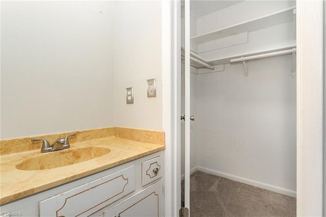 2650 Tantelon Place, Winston-salem, NC 27127