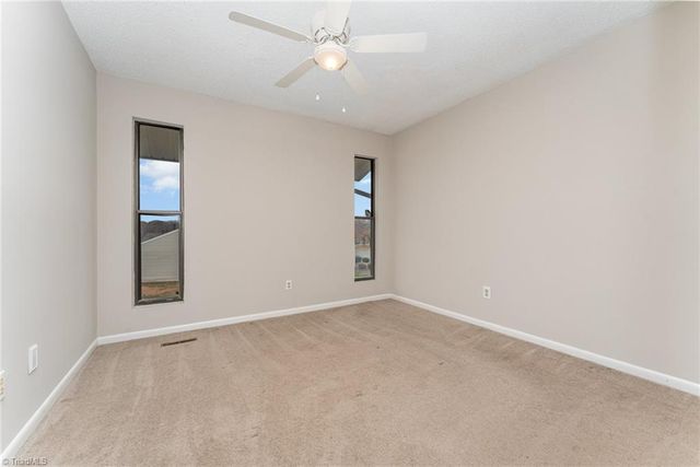 2650 Tantelon Place, Winston-salem, NC 27127