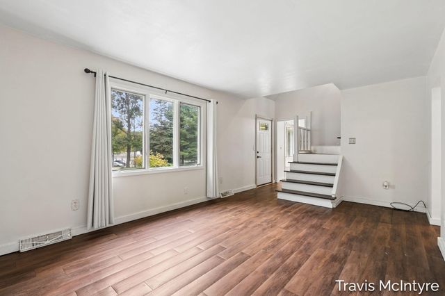 1040 Fonger Street Ne, Algoma Twp, MI 49345