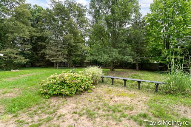 1040 Fonger Street Ne, Algoma Twp, MI 49345