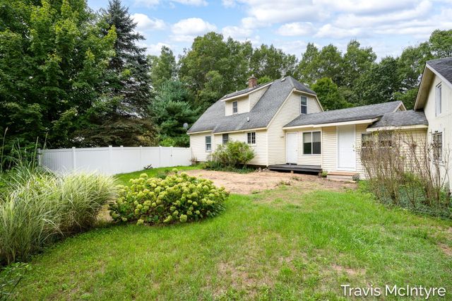1040 Fonger Street Ne, Algoma Twp, MI 49345