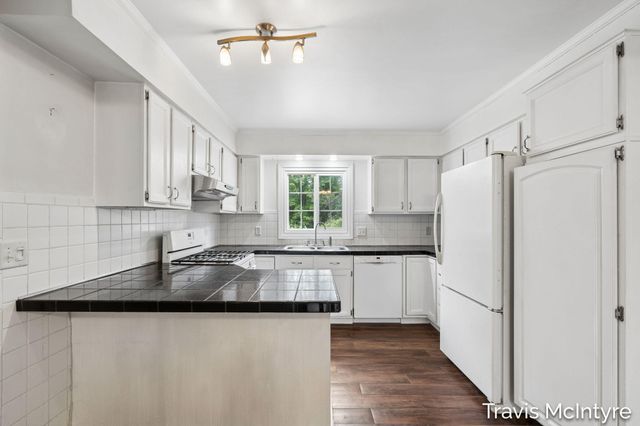 1040 Fonger Street Ne, Algoma Twp, MI 49345