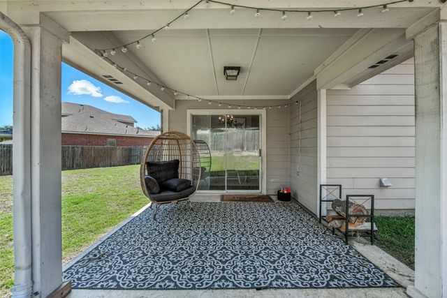 6121 Paddlefish Drive, Fort Worth, TX 76179