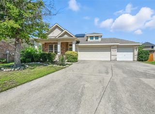 6121 Paddlefish Drive, Fort Worth, TX 76179