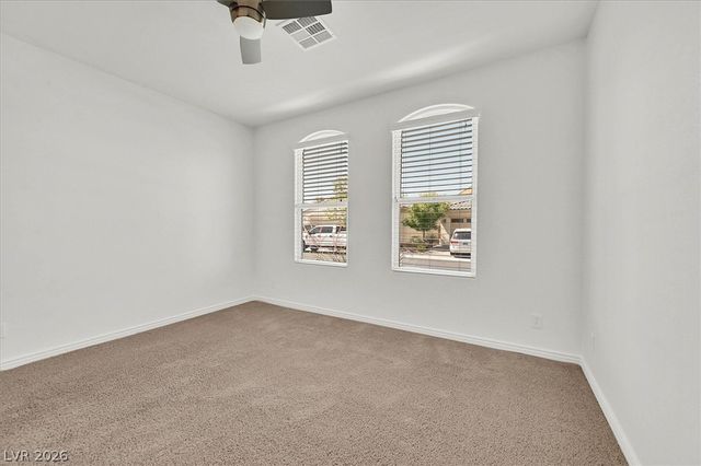 8013 Glimmerglass Avenue, Las Vegas, NV 89178