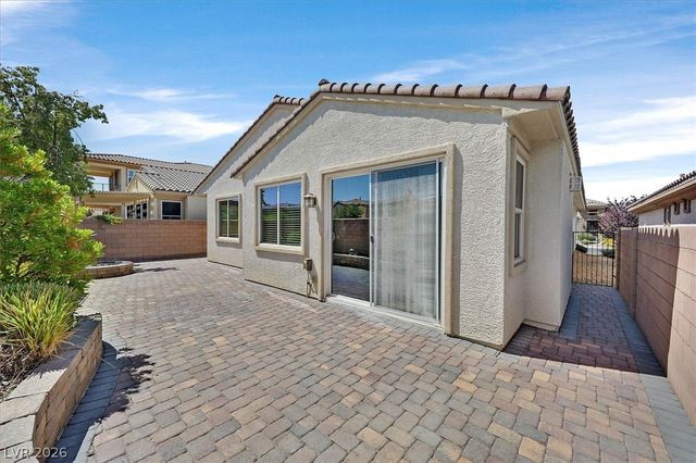 8013 Glimmerglass Avenue, Las Vegas, NV 89178