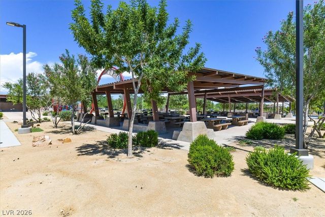8013 Glimmerglass Avenue, Las Vegas, NV 89178