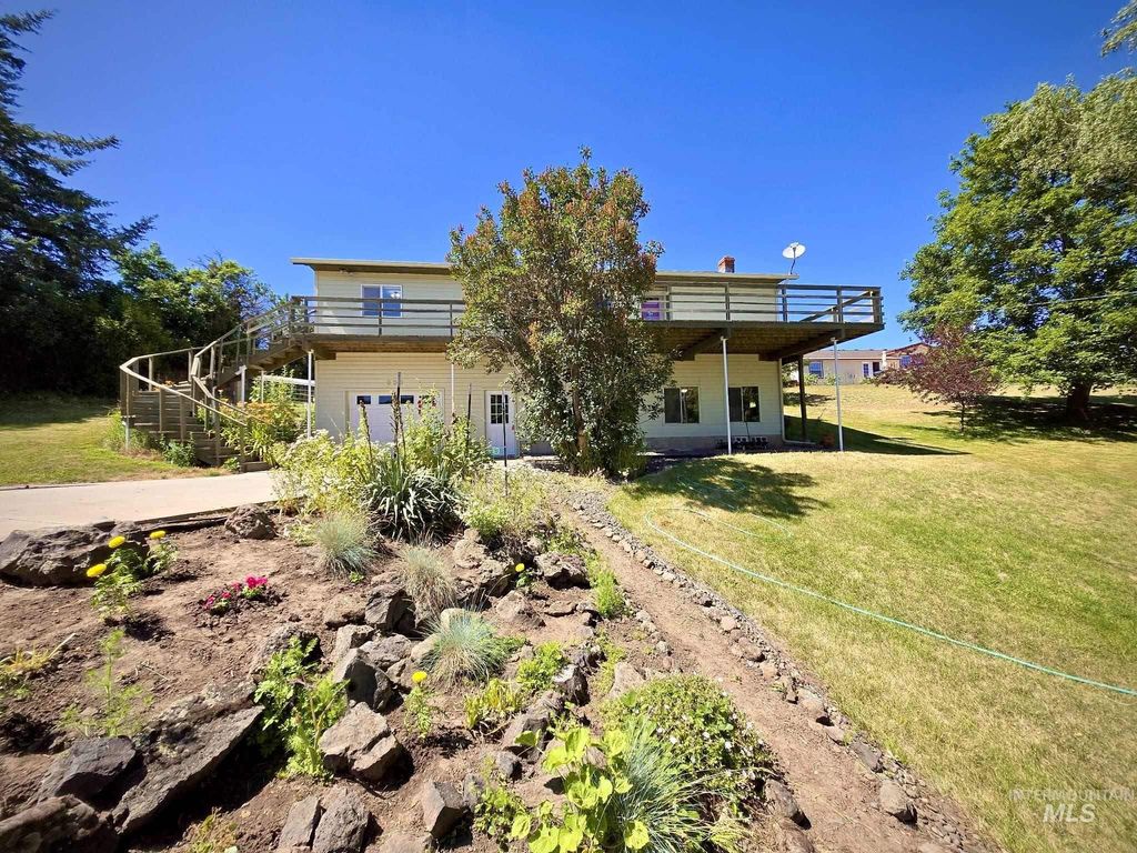 308 W Frank Street, Uniontown, WA 99179