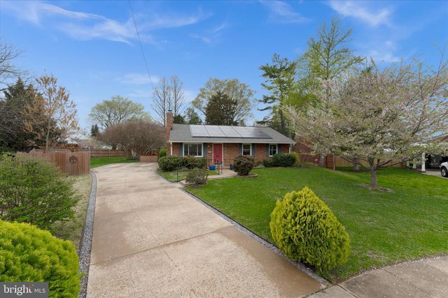 6327 EVERGLADES DR, Alexandria, VA 22312