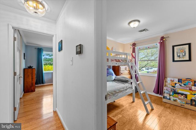 6327 EVERGLADES DR, Alexandria, VA 22312