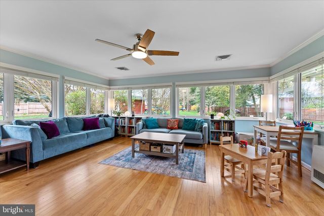 6327 EVERGLADES DR, Alexandria, VA 22312