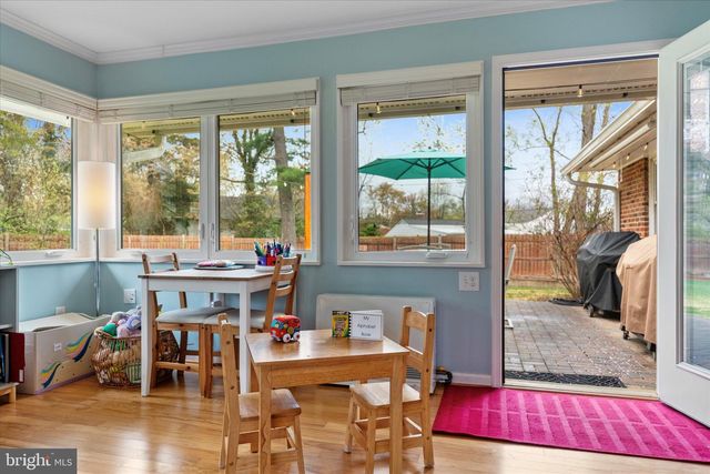 6327 EVERGLADES DR, Alexandria, VA 22312