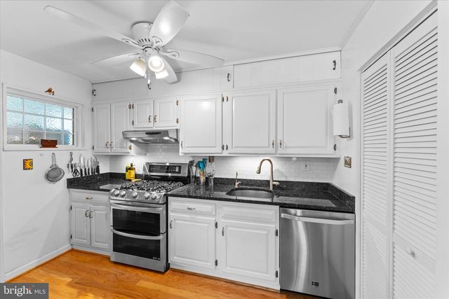 6327 EVERGLADES DR, Alexandria, VA 22312