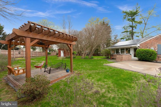 6327 EVERGLADES DR, Alexandria, VA 22312
