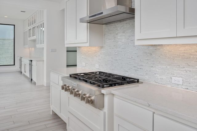 2502 Sunset Vista CIR, Spicewood, TX 78669
