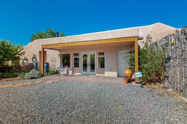 4 Athenas Way A+B, Espanola, NM 87532