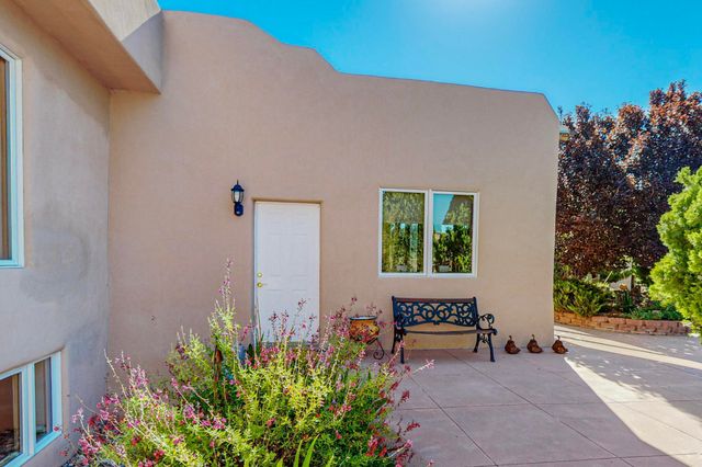 4 Athenas Way A+B, Espanola, NM 87532