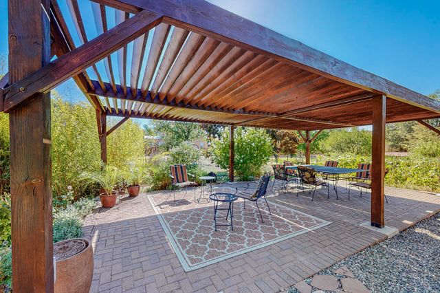 4 Athenas Way A+B, Espanola, NM 87532