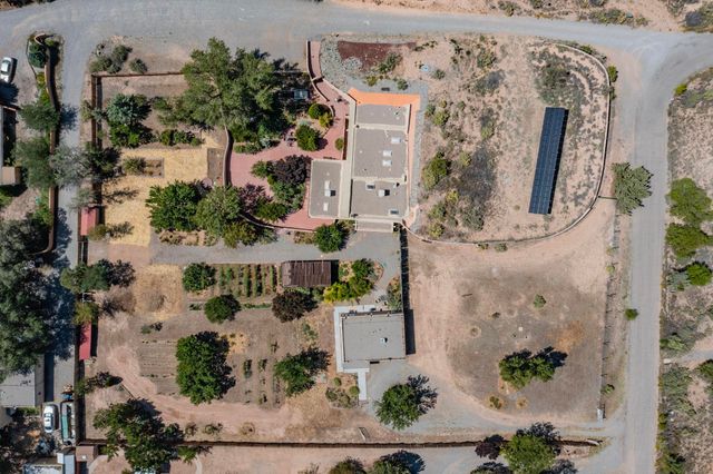 4 Athenas Way A+B, Espanola, NM 87532