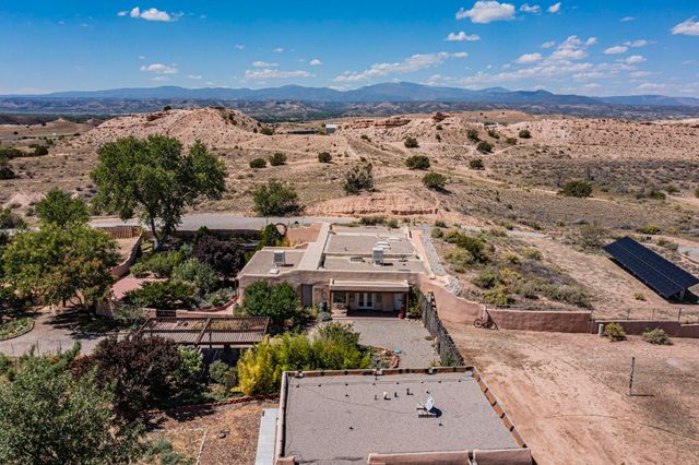 4 Athenas Way A+B, Espanola, NM 87532