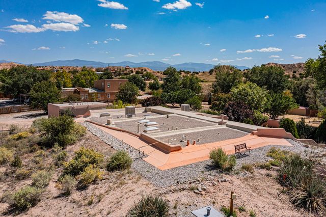 4 Athenas Way A+B, Espanola, NM 87532