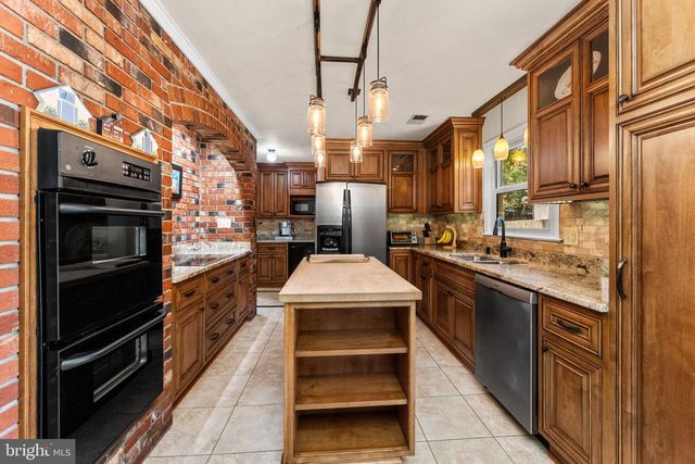 1026 PORTUGAL DR, Stafford, VA 22554