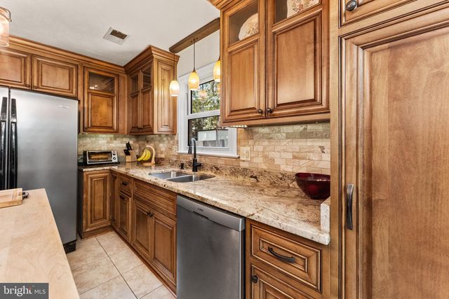 1026 PORTUGAL DR, Stafford, VA 22554