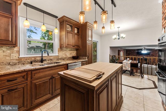 1026 PORTUGAL DR, Stafford, VA 22554