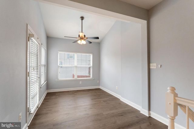 43792 SUNSET TER, Ashburn, VA 20147