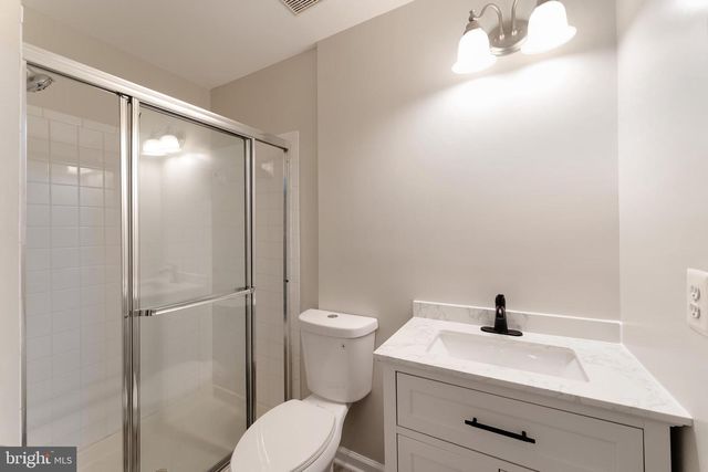 43792 SUNSET TER, Ashburn, VA 20147