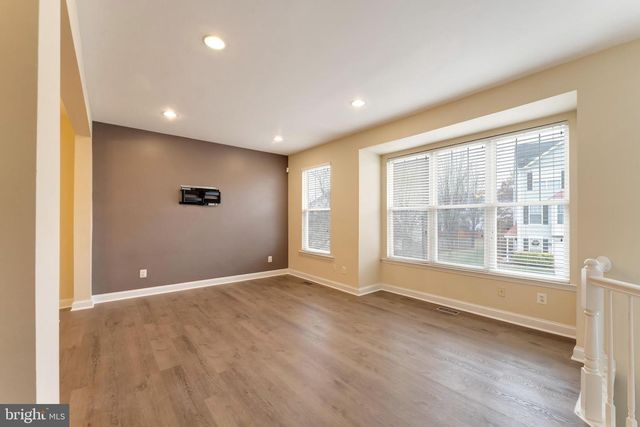 43792 SUNSET TER, Ashburn, VA 20147