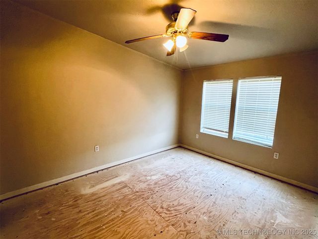 4826 Willis Drive, Kingston, OK 73439