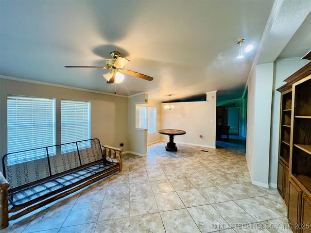 4826 Willis Drive, Kingston, OK 73439