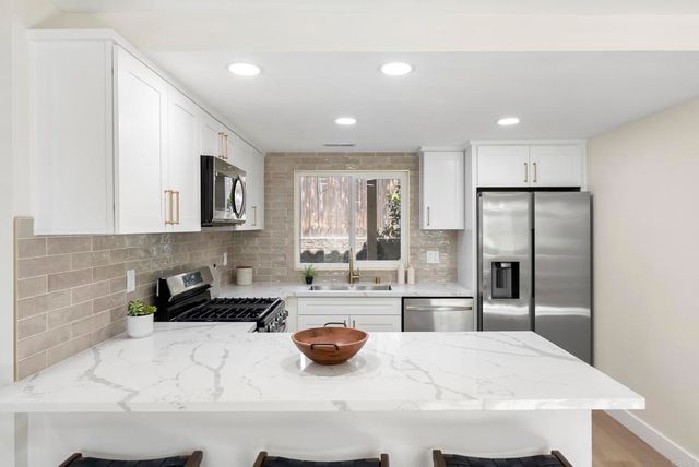 1344 Palomar Place 22, Vista, CA 92084