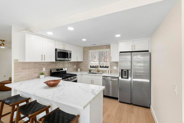 1344 Palomar Place 22, Vista, CA 92084