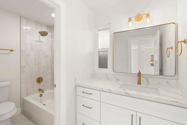 1344 Palomar Place 22, Vista, CA 92084