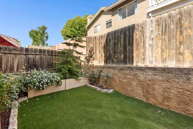 1344 Palomar Place 22, Vista, CA 92084